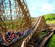 Ausflugsziele: Erlebnispark Tripsdrill lockt mit „Mammut“ und „Karacho“