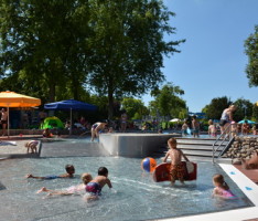 Saisoneröffnung Freibad Brühl