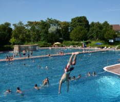 Freibad Brühl – Saisonbilanz 2016 –  Spätsommer sorgt für Zufriedenheit