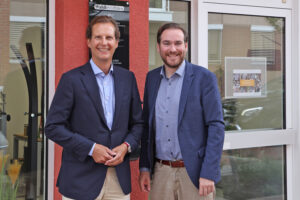 Olav Gutting MdB und Andreas Sturm MdL bieten in ihrem Wahlkreisbüro in Hockenheim regelmäßige Bürgersprechstunden an. (Foto: Busse)